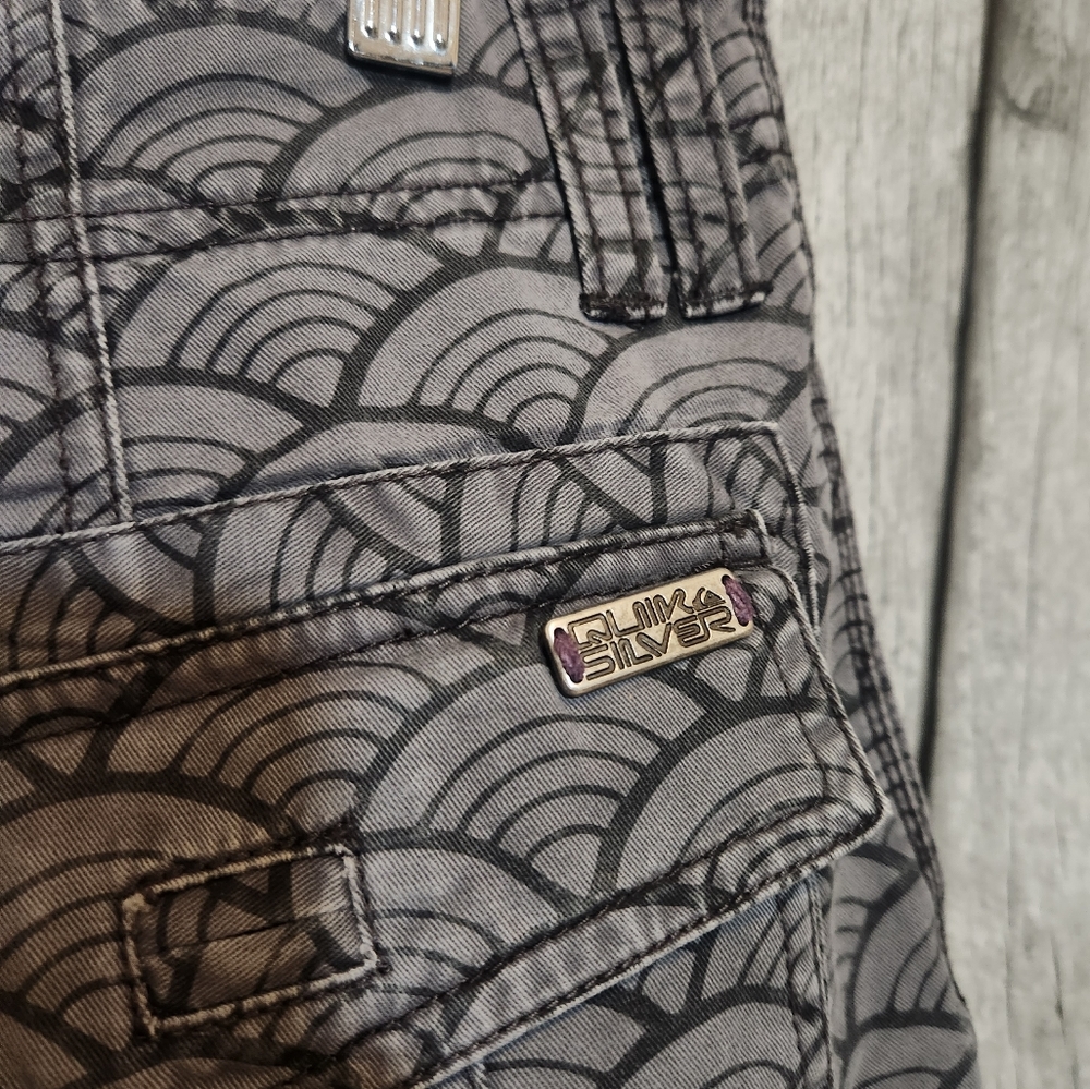 Volcom Gray Patterned Shorts - Picture 5 of 6